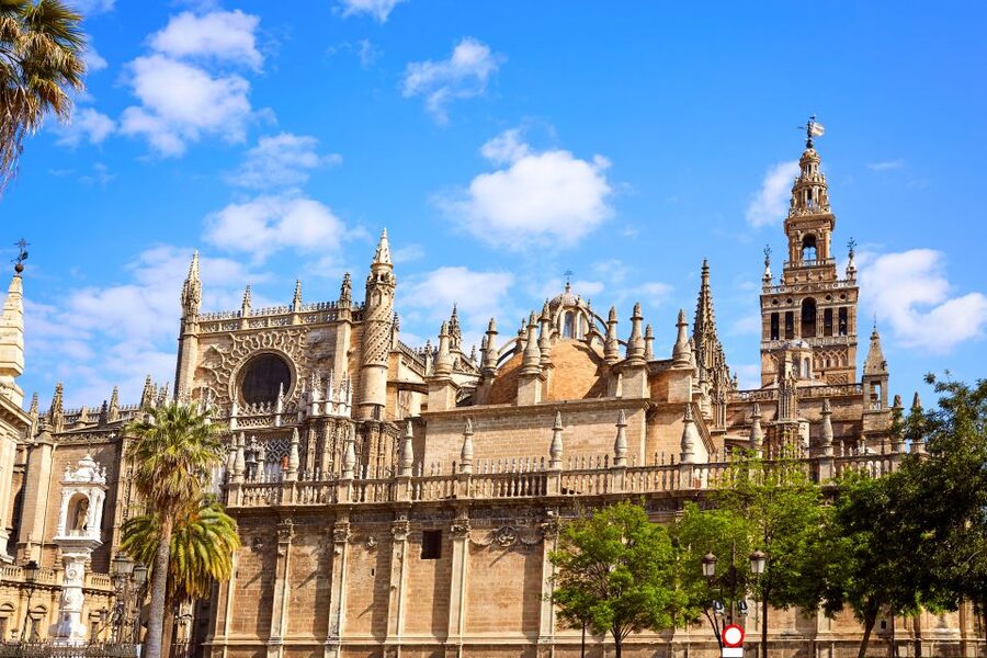 Seville: Cathedral and Alcázar Guided Tour - How the 3-Hour Flow Works: Pacing, Walking, and Where Time Actually Goes