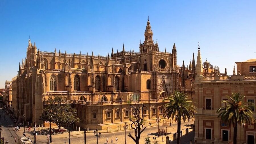 Seville: Cathedral and Giralda Tower Guided Tour and Tickets - Inside Seville Cathedral: Gothic Grandeur With a Moorish Origin