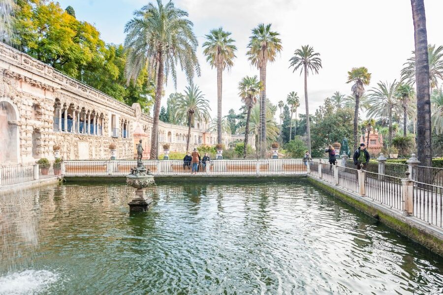 Seville: Cathedral, Giralda & Alcazar Entry With Guided Tour - How the Guide Changes Everything (And Why the Best Names Matter)
