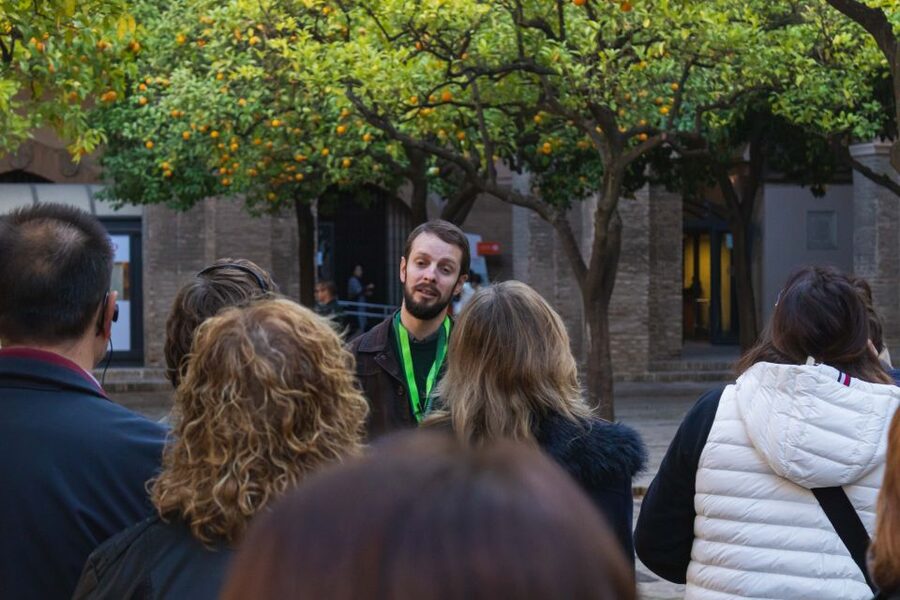 Seville: Cathedral, Giralda & Alcázar Guided Tour - Seville Cathedral, Giralda, and Alcázar in one focused guided circuit