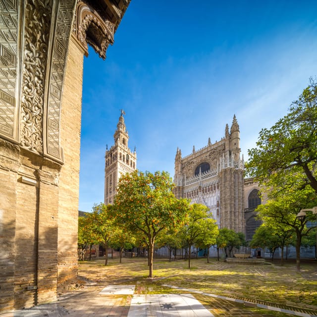 Seville: Cathedral & Giralda Fast-Track Guided Tour - Should you book this Seville Cathedral and Giralda fast-track tour?