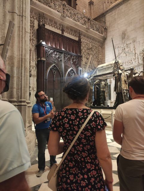 Seville: Cathedral & Giralda Guided Tour with Entry Tickets - Key highlights at a glance