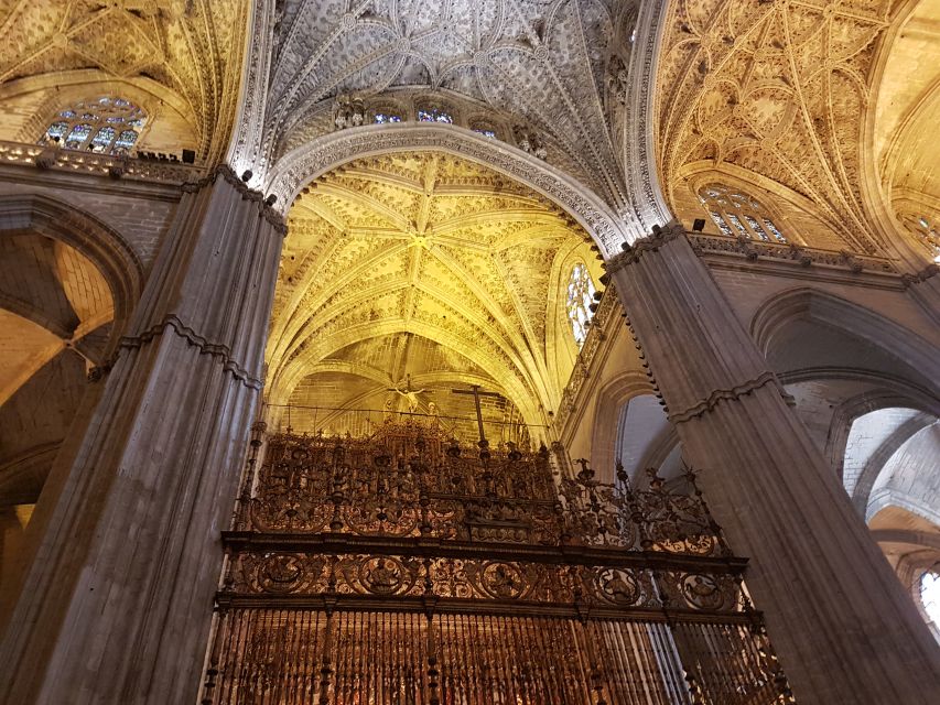 Seville Cathedral & Giralda Private Tour including tickets - Key things that make this tour worth your time