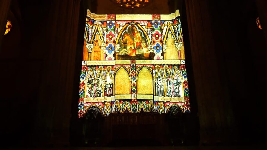 Seville: Cathedral of Seville Guided Night Tour & Light Show - Meeting Your Specialist Guide and Getting Oriented Fast