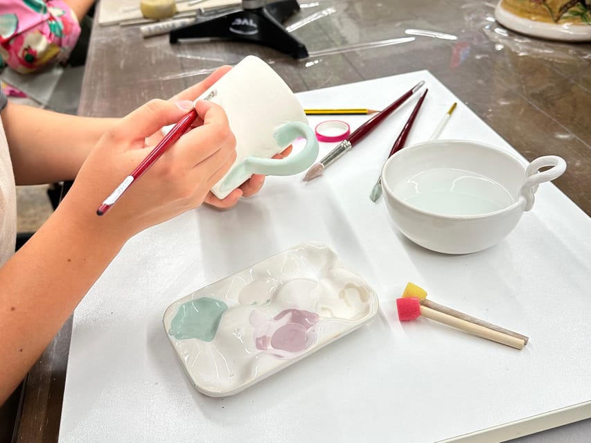 Seville: Ceramic painting workshop - Why this Seville ceramic painting workshop feels different from typical souvenirs