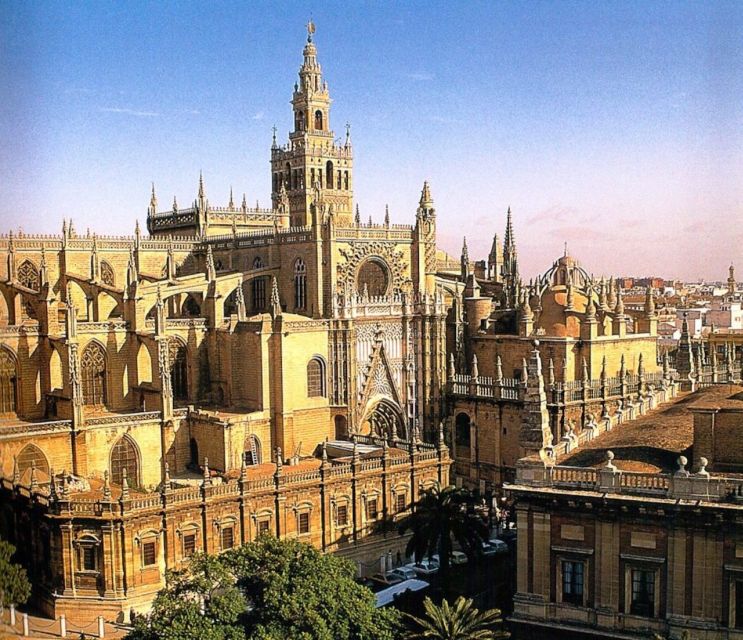 Seville: City of Queens, Nuns, Sex Work & Witches - Who the guides are like, and why it matters