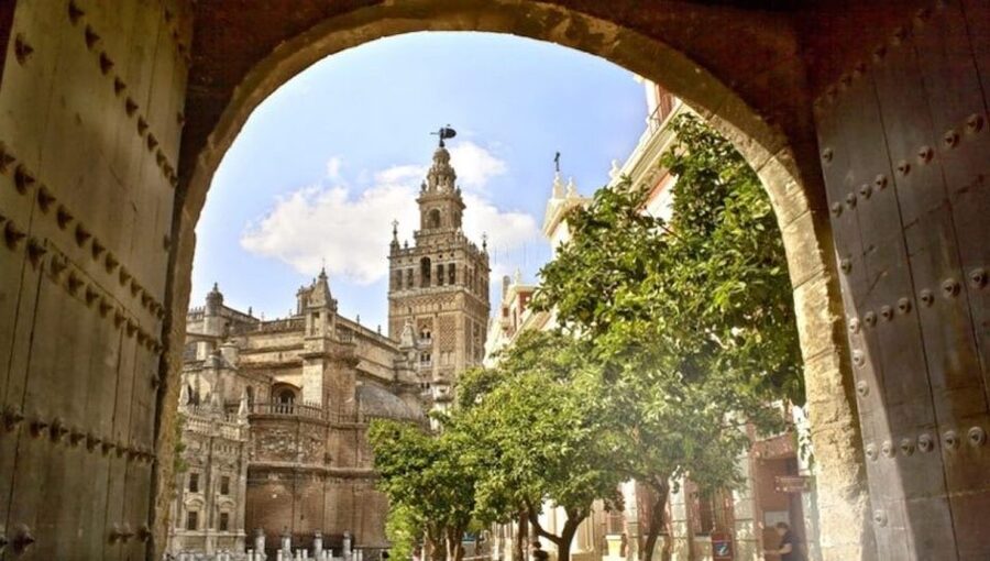 Seville: City of Queens, Nuns, Sex Work & Witches - Pavilions from the Exposición de 1929: big architecture with human context