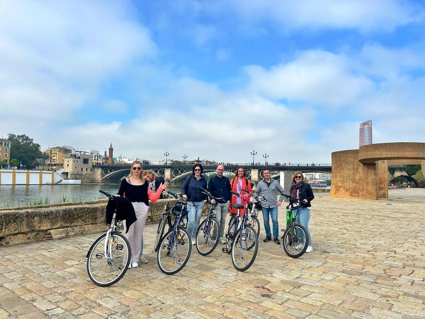 Seville: Dutch Cycling Highlights Tour with local guide - Why Seville by bike with a Dutch-speaking guide works