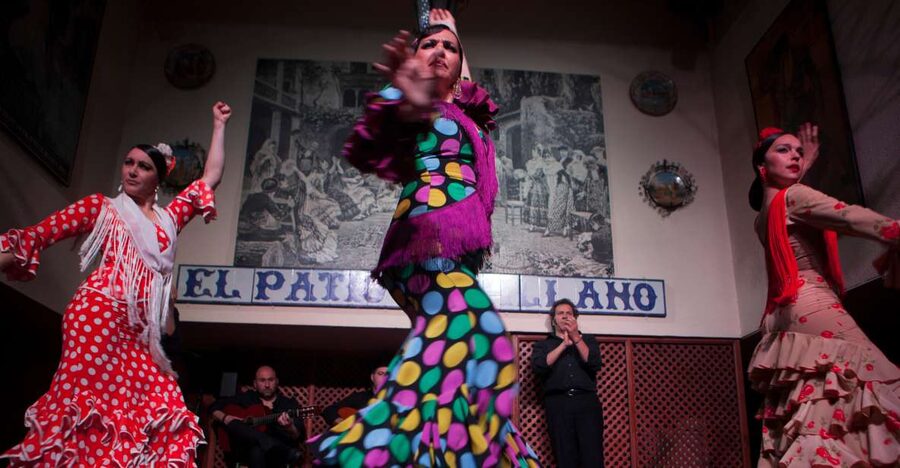 Seville: El Patio Sevillano Flamenco Show Ticket & Dinner - A Tablao in Seville’s pulse, with serious flamenco pedigree