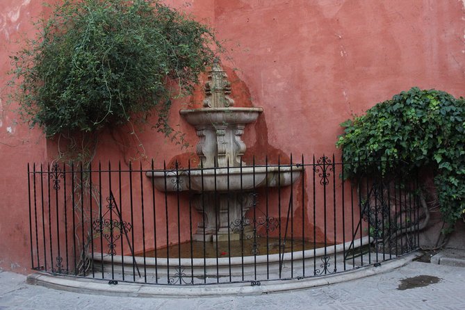 Seville Evening Historical Tour with Haunted History - The Guide Factor: English, Style, and Storytelling Energy