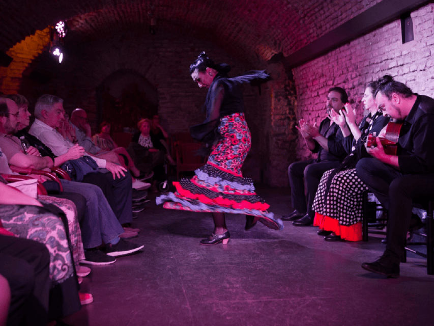 Seville: Flamenco Dreams Show with Drink in an Arabic Vault - Getting Seated Fast: Drink First, Then Let the Room Do Its Work