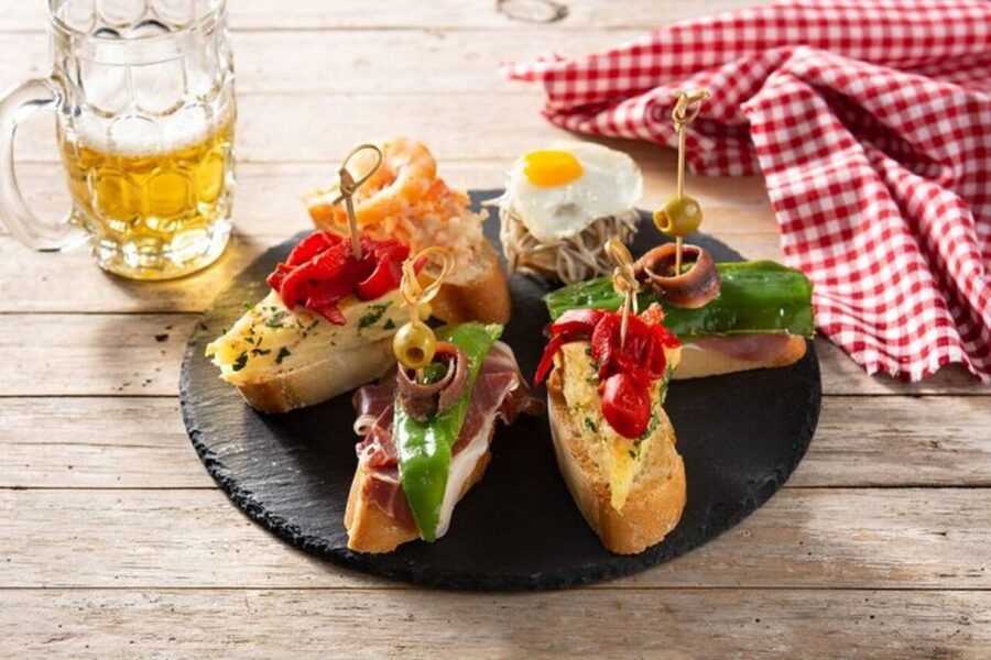 Seville: Flamenco Show and Tapas in Triana Private Tour - Key points to know before you go