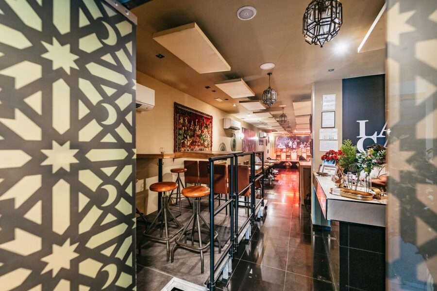 Seville: Flamenco Show with Andalusian Dinner at La Cantaora - Drinks and Wine Notes: What to Expect With Your Included Sip