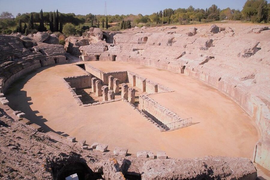 Seville: Game of Thrones and Roman Empire Italica Tour - Domus Exedra and Domus de Neptuno: learning to read a house from ruins