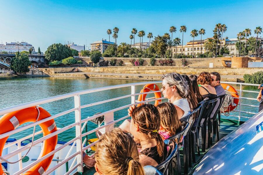 Seville: Guadalquivir River Cruise - Expo ’92 Pavilions and the 1929 Ibero-American Exhibition: Why This Contrast Matters