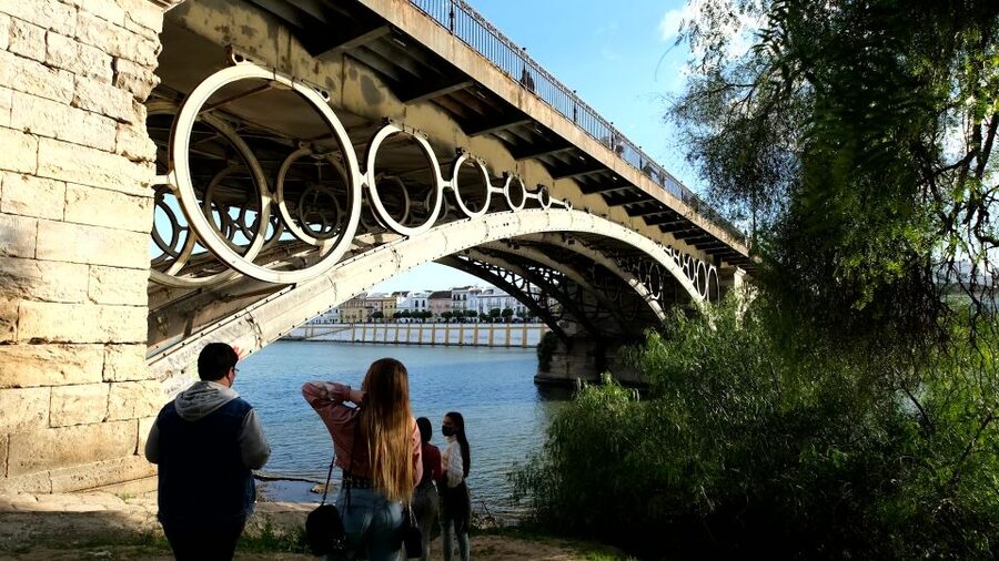 Seville: Guadalquivir & Secrets of Triana Small Group Tour - Puente de Isabel II: the crossing that changes the whole vibe