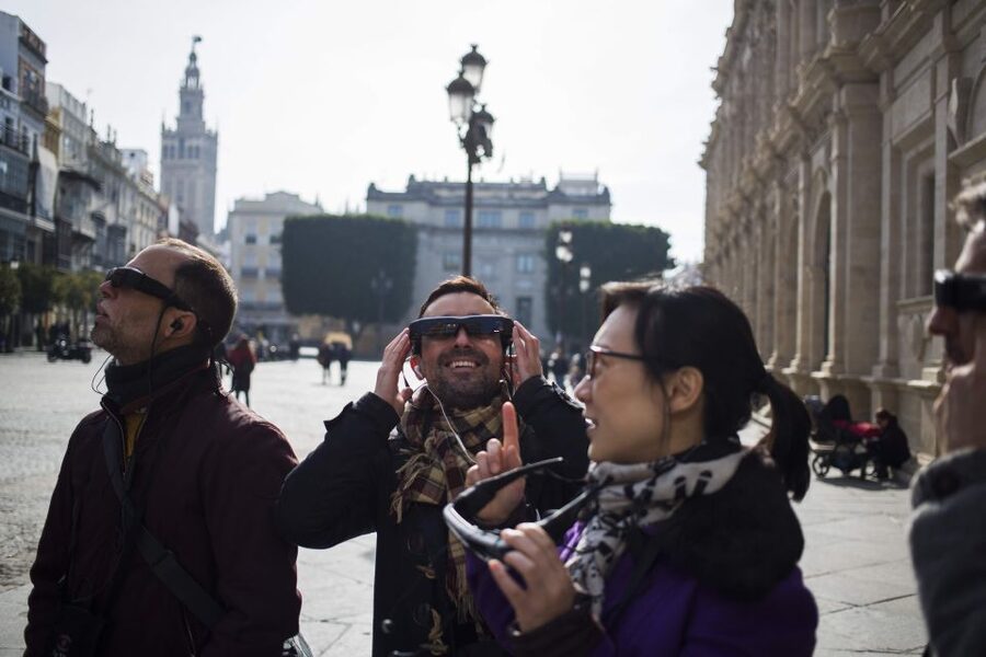 Seville: Guided City Walking Tour with 3D contents - FAQ
