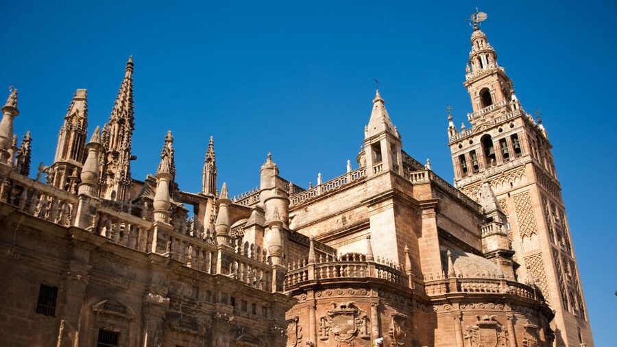 Seville: Guided Tour with Cathedral & Giralda Entrance - Entering Seville Cathedral Fast: Skip-the-Line and the Rules Inside