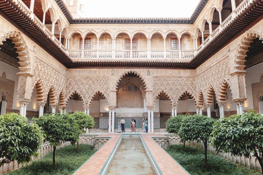 Seville: Guided Walking Tour with Alcazar & Cathedral Access - Real Alcazar VIP: Moorish Rooms, Gardens, and Game of Thrones Moments