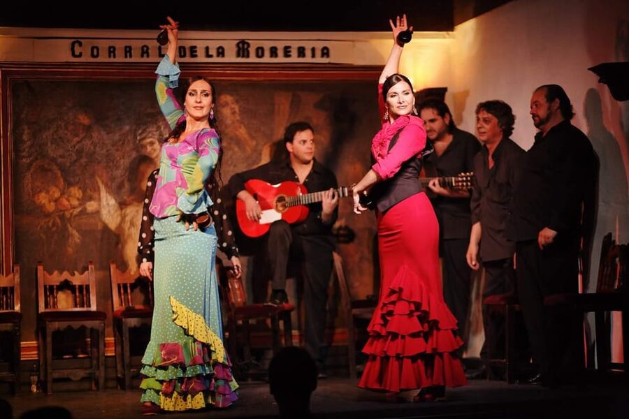Seville: Half-Day Flamenco & Tapas Night - Tapas and wine: three taverns, three drinks, and how locals do it