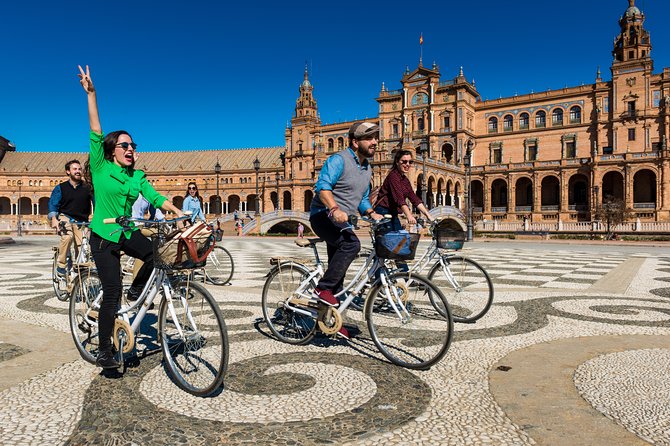 Seville Highlights Bike Tour (English) - Meeting at Mercado del Arenal, and the ride setup that keeps it easy