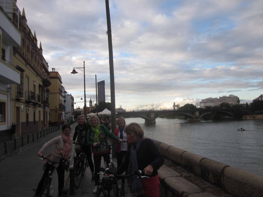 Seville: Highlights City Bike Tour - Quick hits