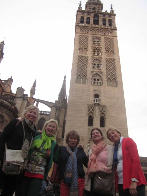Seville: Highlights City Bike Tour - Why cycling Seville feels easier than walking