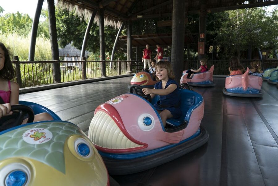 Seville: Isla Mágica with Optional Agua Mágica Park Tickets - Halloween Weekends at Isla Mágica (Oct 1 to Nov 1)