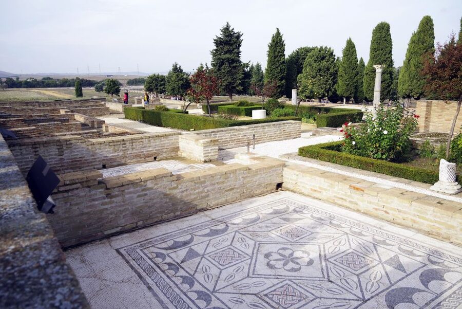 Seville: Italica Roman Ruins City Tour - Who this tour is best for
