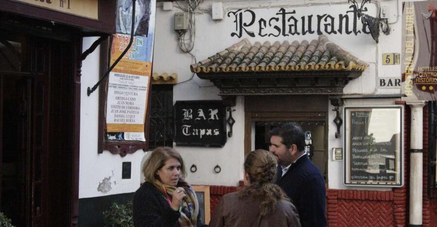 Seville Jewish Heritage Tour - Meeting up near the Giralda, then moving into Santa Cruz