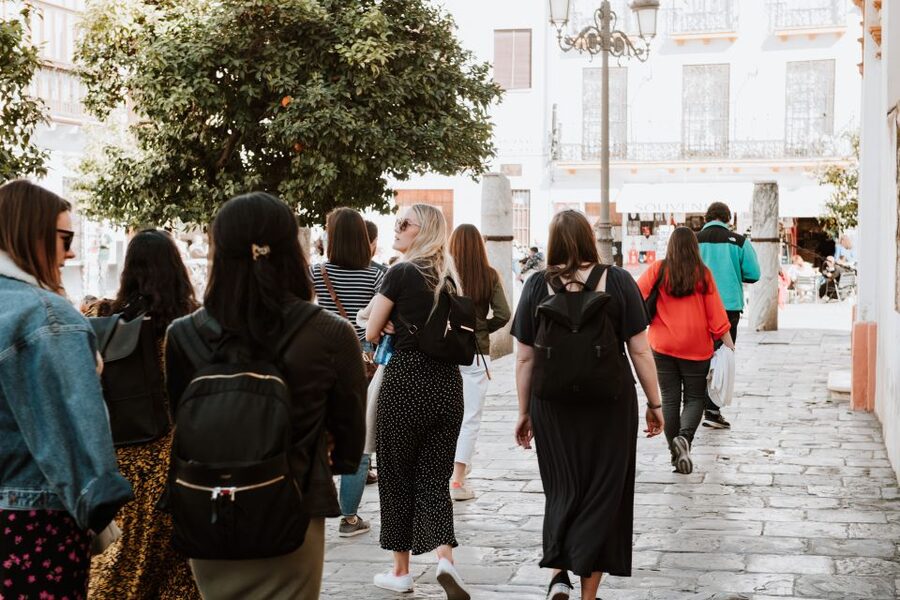 Seville Jewish Quarter walking tour: Santa Cruz District - Santa Cruz Jewish Quarter, where Seville legends live on the street