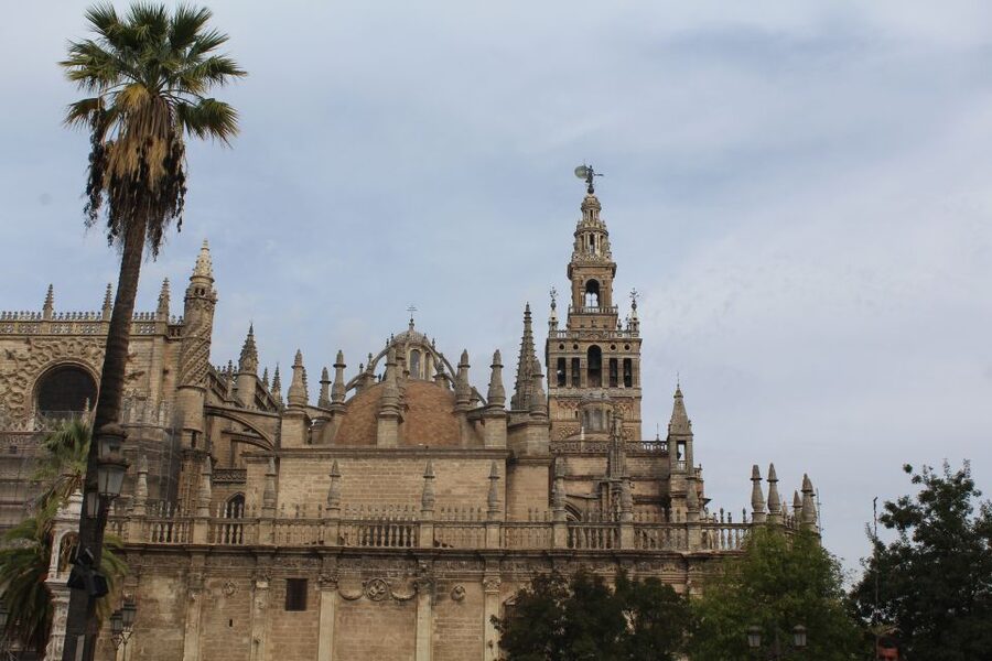Seville: Major Landmarks Private Tour - Price and value, what $258 for up to 6 actually buys
