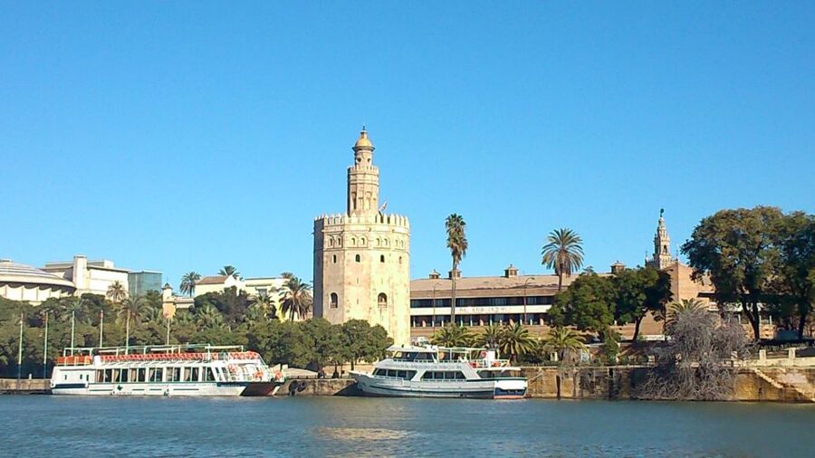Seville Orientation Tour - The Guadalquivir River and Torre del Oro: names and functions you will remember