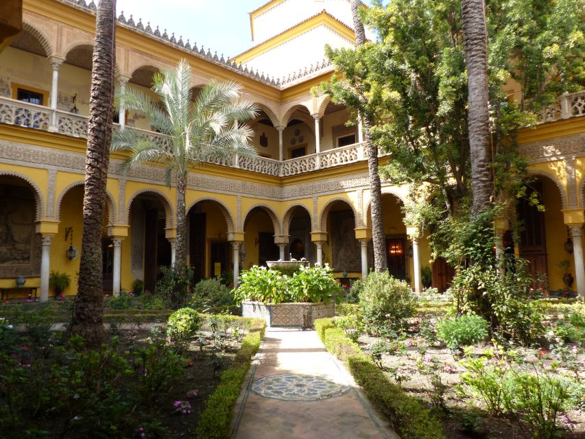 Seville: Palacio de Las Dueñas Entry Ticket and Guided Tour - The 75-minute guided tour rhythm, and how to get the most from it