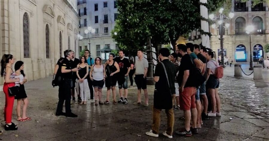 Seville: Paranormal Walking Tour in Spanish - What Happens During the 2-Hour Route