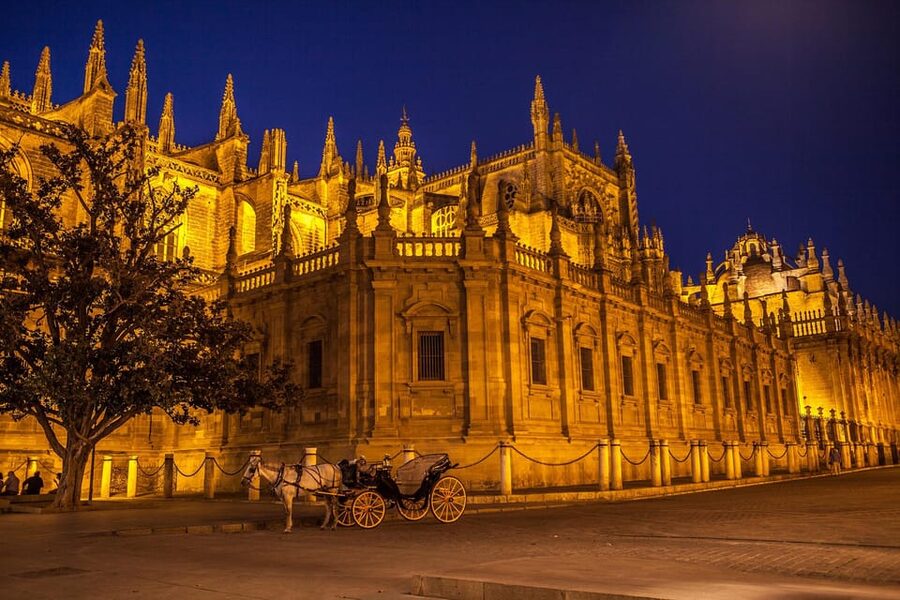 Seville: Priority Access Cathedral & Giralda Tour - Seville Cathedral stops that actually make sense