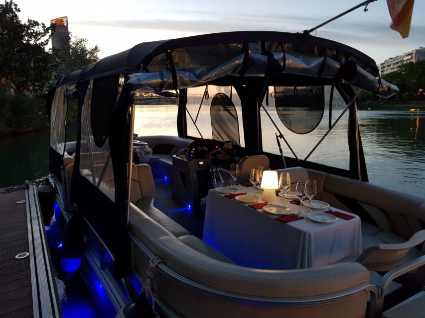 Seville: Private Boat Tour with Paella Lunch and Drinks - Meeting at Triana: where to go so you are not circling the dock