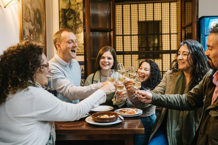 Seville: Private Tapas & History Tour in Triana Neighborhood - Meeting at Los Especiales and keeping the pace right for 3 hours