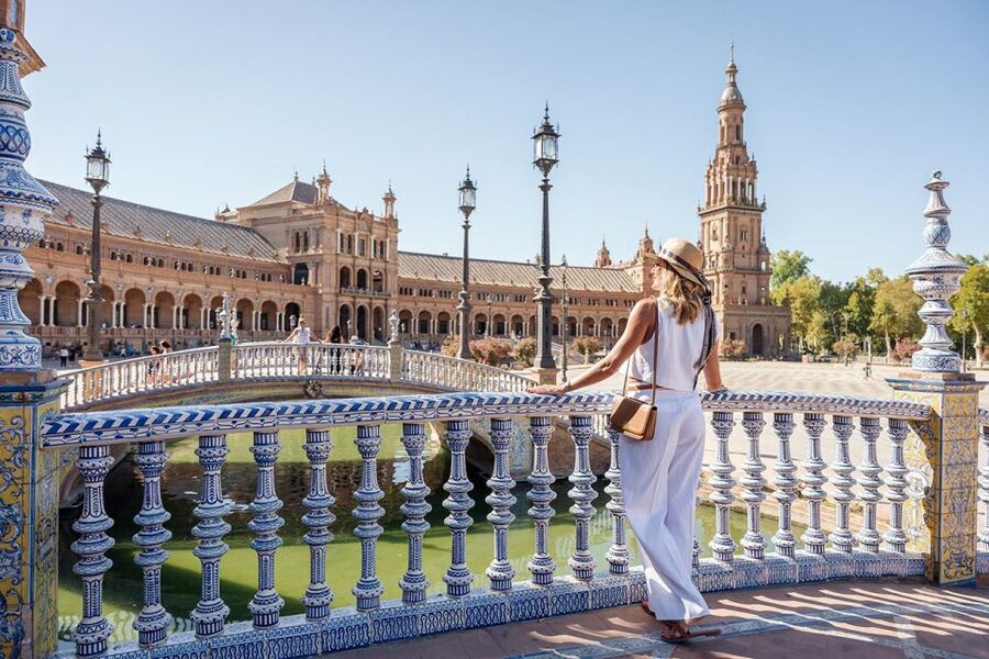 Seville: Professional Photoshoot - Weather and Flexibility: When Plans Change in Seville