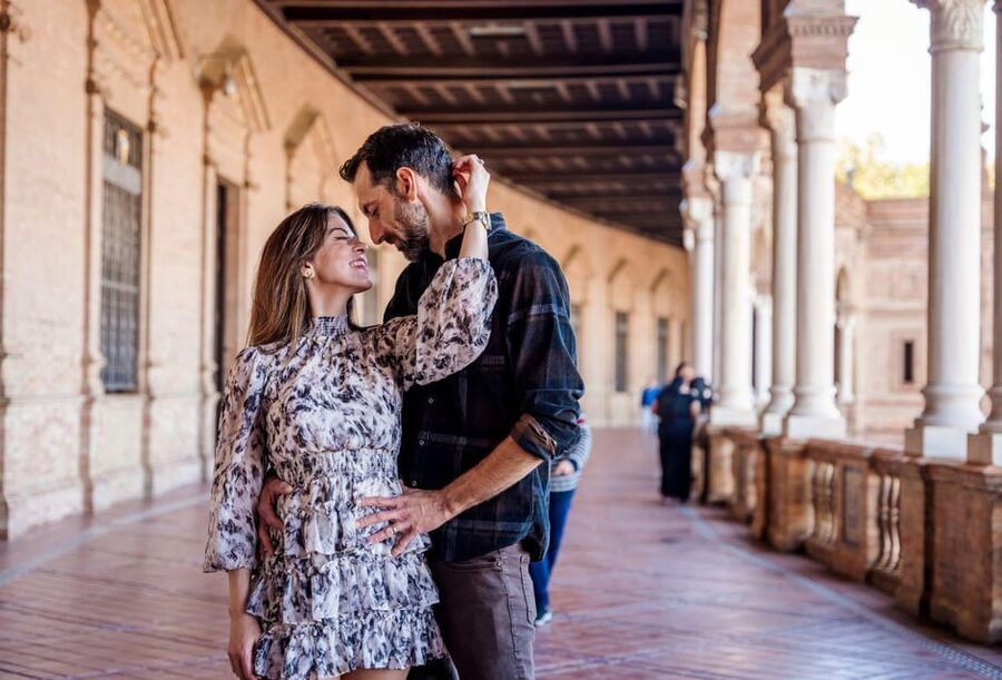 Seville: Professional Photoshoot at Plaza de España - Parque de María Luísa and Plaza de América: what changes when you go beyond the main plaza