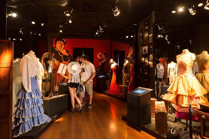 Seville: Puro Flamenco Show - Museo del Baile Flamenco - Duration, energy, and the right kind of short night