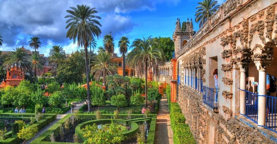 Seville: Real Alcazar of Seville Guided Tour and Ticket - The rooms that make the Real Alcázar feel like a story, not a stop-and-go checklist