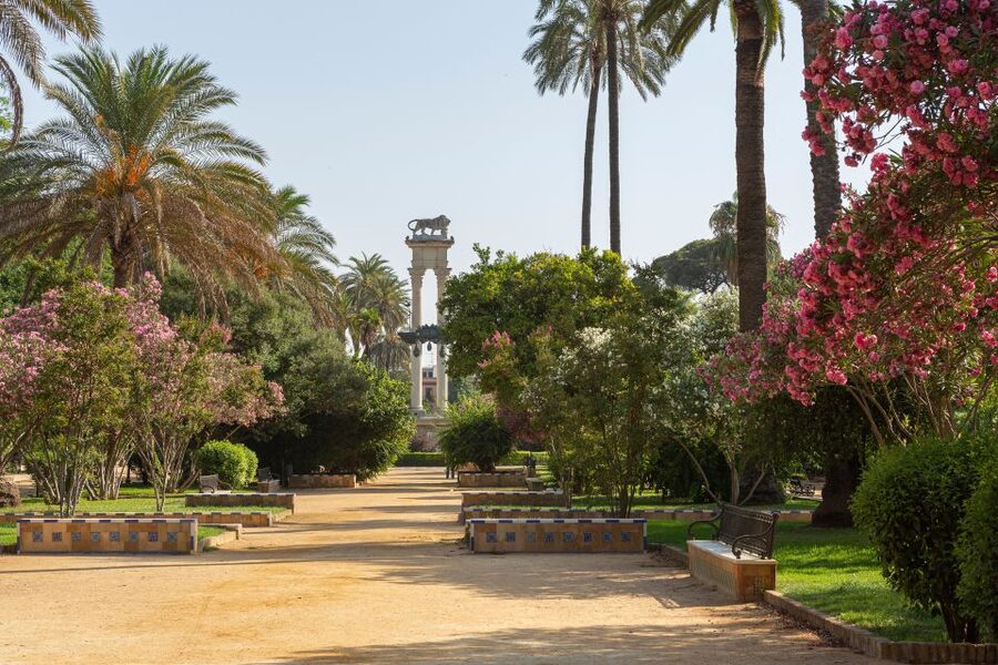 Seville: Relaxing City Bike Tour with a Tour Guide - Key things to know before you roll
