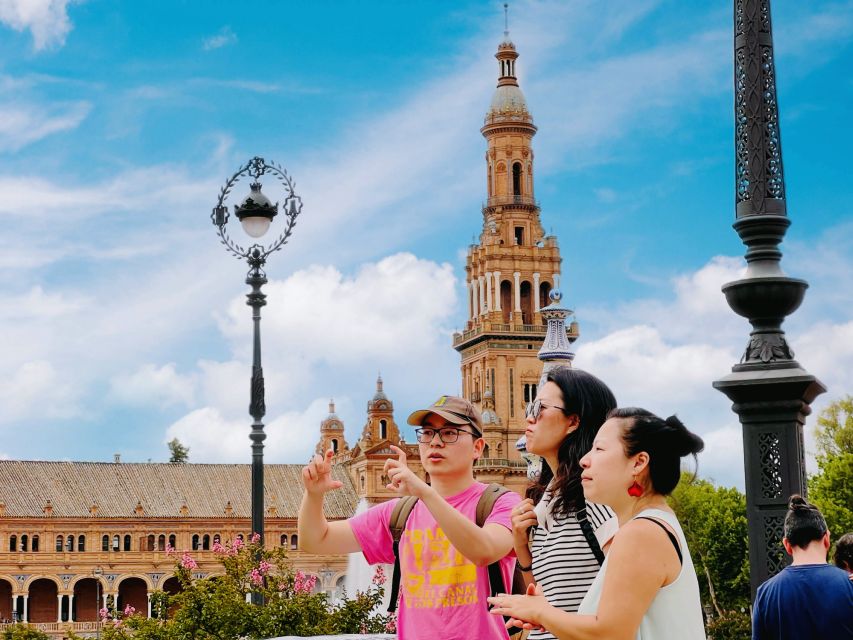 Seville: Royal Alcazar Guided Tour - Courtyard of the Hunt: where the story becomes visual