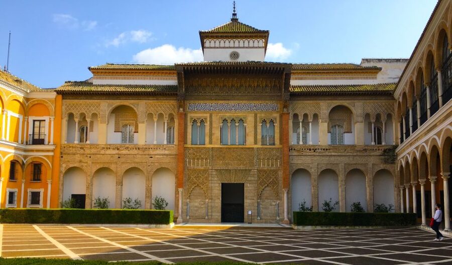 Seville: Royal Alcázar Skip-the-Line Tour by Local Experts - Pacing and group reality: what it feels like in real life