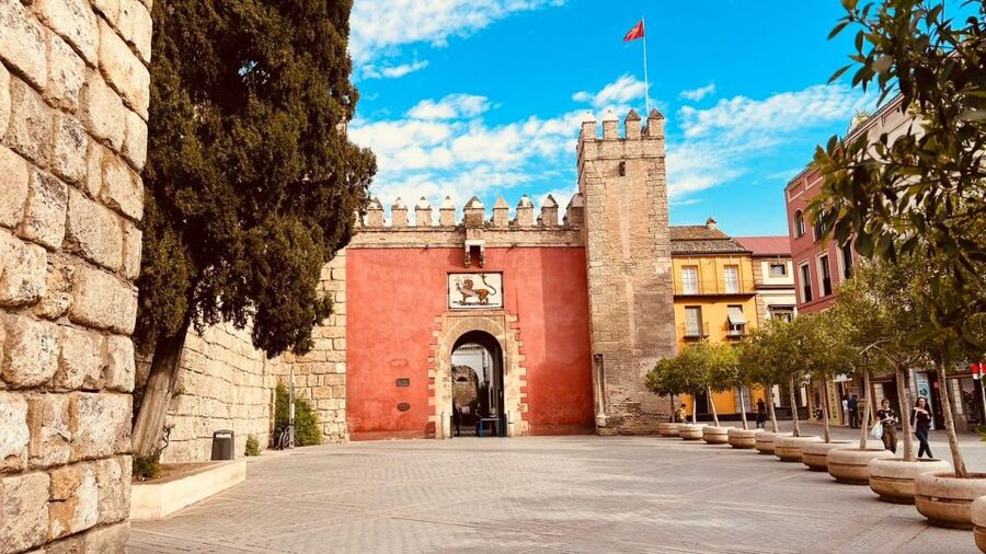 Seville: Skip-the-Line Royal Alcázar Guided Tour - Practical Tips So Your Visit Goes Smoothly