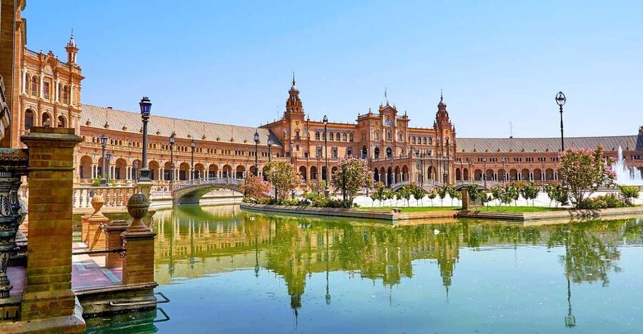 Seville: Small-Group City Highlights Walking Tour - Why This Seville Walk Feels Like a Shortcut