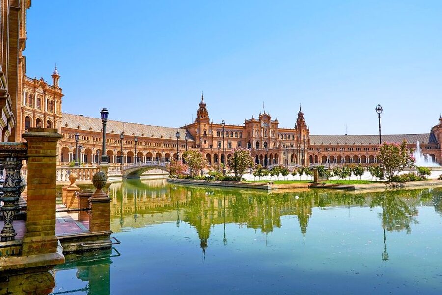 Seville: Small-Group City Highlights Walking Tour - How the 2 Hours Work in Real Life