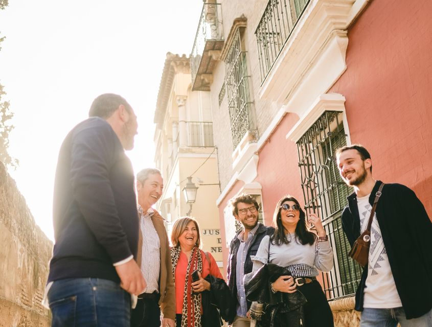 Seville: Small-Group Jewish Quarter Discovery Walking Tour - Plaza del Triunfo and Patio de Banderas: the tour’s historical warm-up