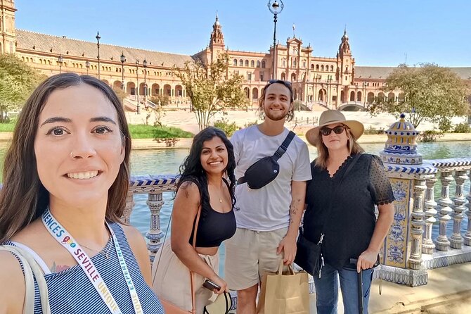 Seville Small-Group Monumental Highlights Walking Tour - Stop 2: The former mosque setting and the Giralda Tower